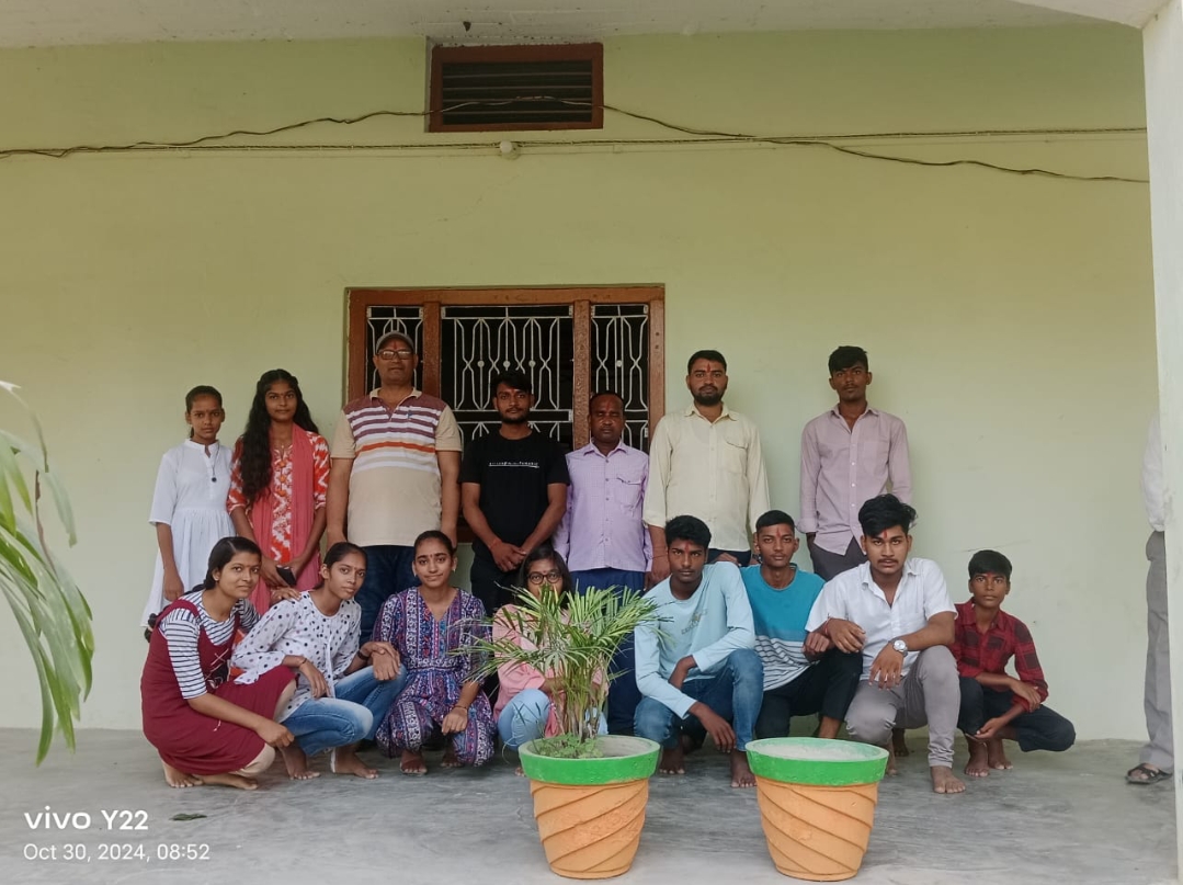 आइंस्टीन एकेडमी में बच्चों ने धूमधाम से दीपोत्सव मनाया