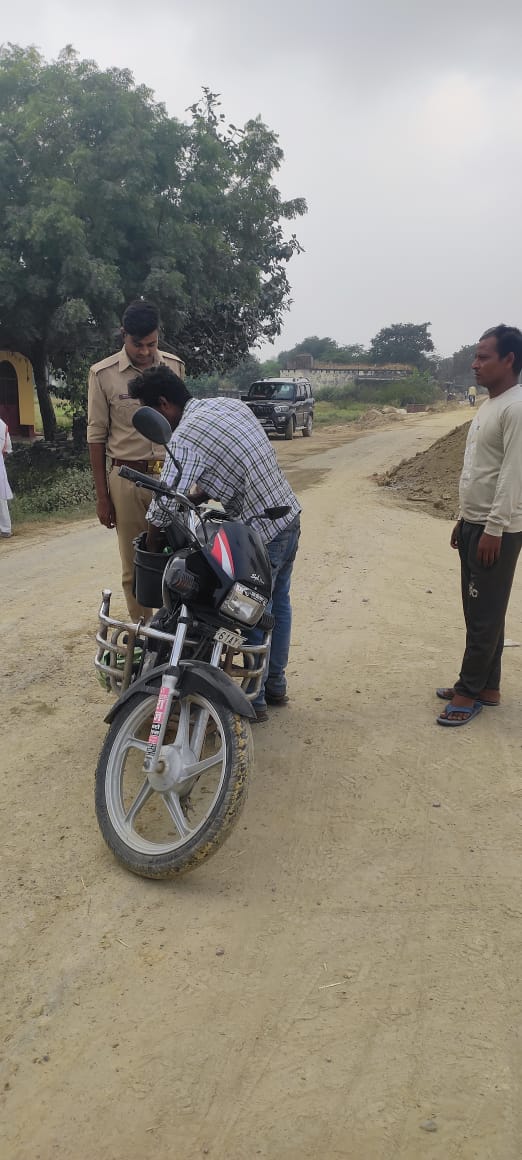 आवाज गाजीपुर दुल्लहपुर पुलिस द्वारा चलाया गया वाहन गहन चेकिंग अभियान