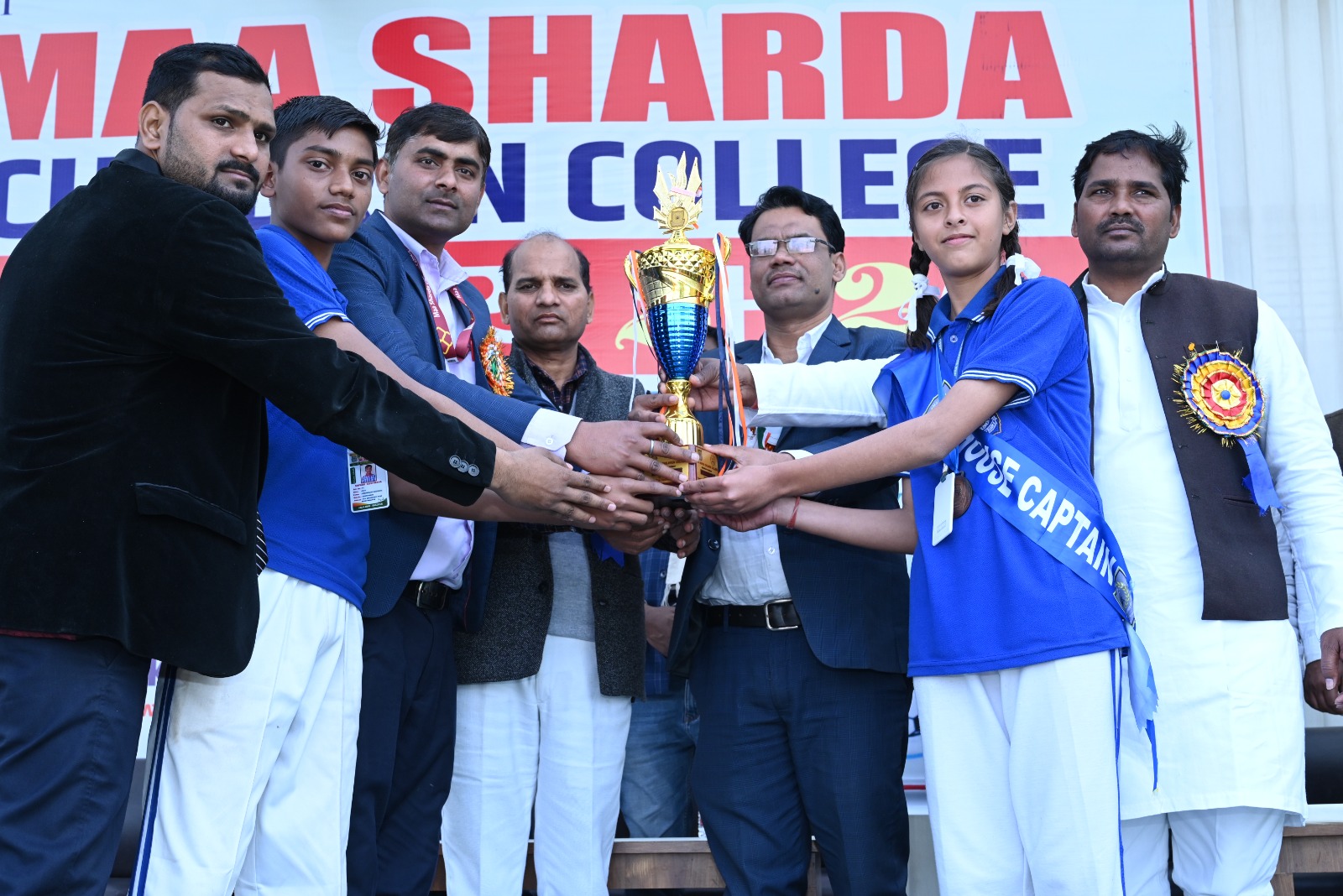 माँ शारदा चिल्ड्रेन कॉलेज जलालाबाद गाज़ीपुर में तीन दिवसीय खेल प्रतियोगिता का हुआ समापन