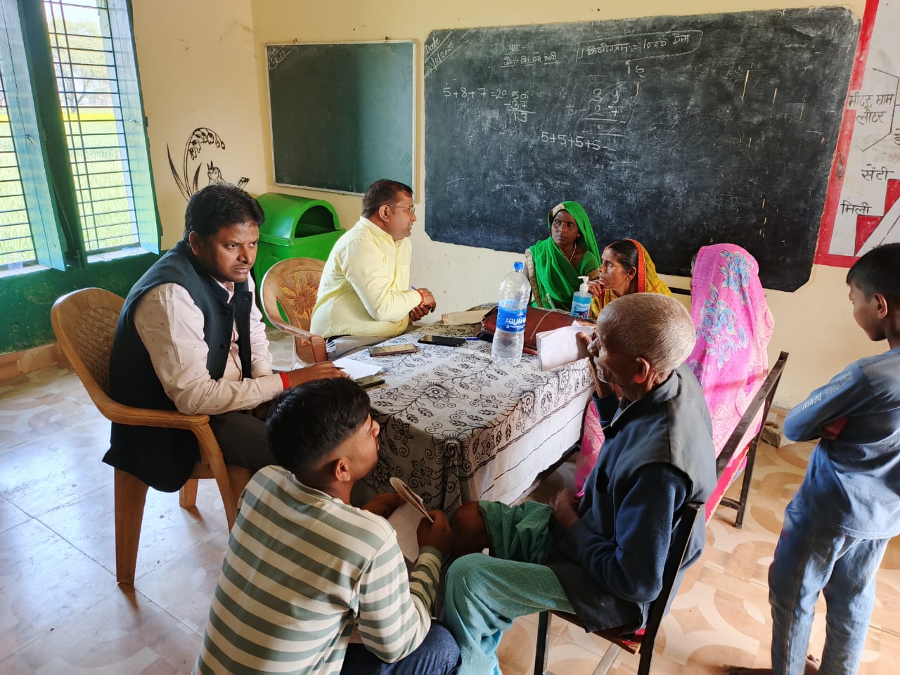 आर एस हॉस्पिटल देवा दुल्लहपुर गाजीपुर के तत्वाधान में ग्राम हरदासपुर खुर्द में निशुल्क आंख जांच शिविर का किया गया आयोजन